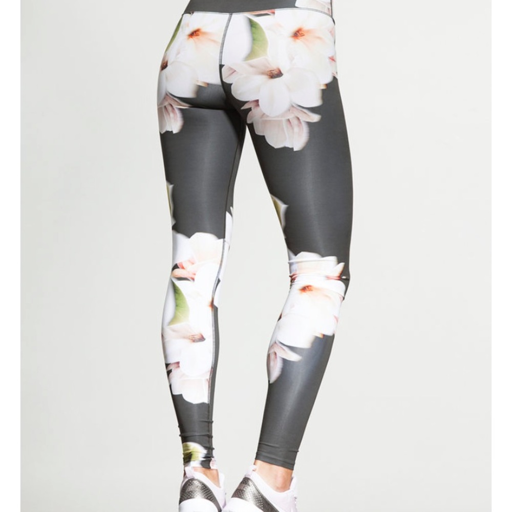 Carbon38 Green floral